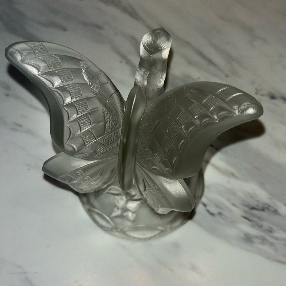 Vintage Fenton art glass crystal velvet frosted butterfly on branch figurine